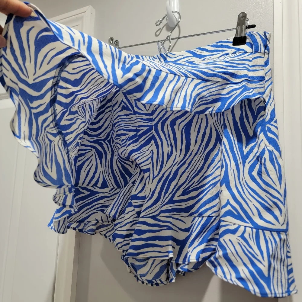 Zara Blue and White Zebra Print Ruffled Hem Skort